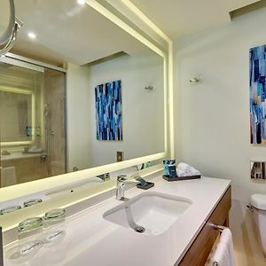 Luxury Ocean View Room
